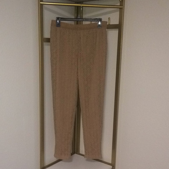 Chico’s Pull On Lace Ankle Pants - Picture 3 of 15